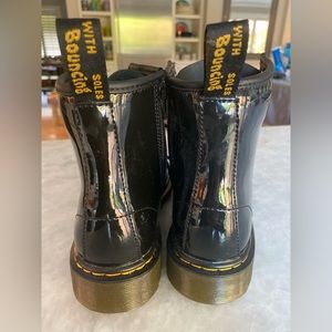 Dr. Martens 1460 J (Big Kids size 3) Patent Leather NWOT- never worn